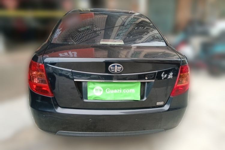 Used Bestune B50 2011 1.6L manual fashion version Rear