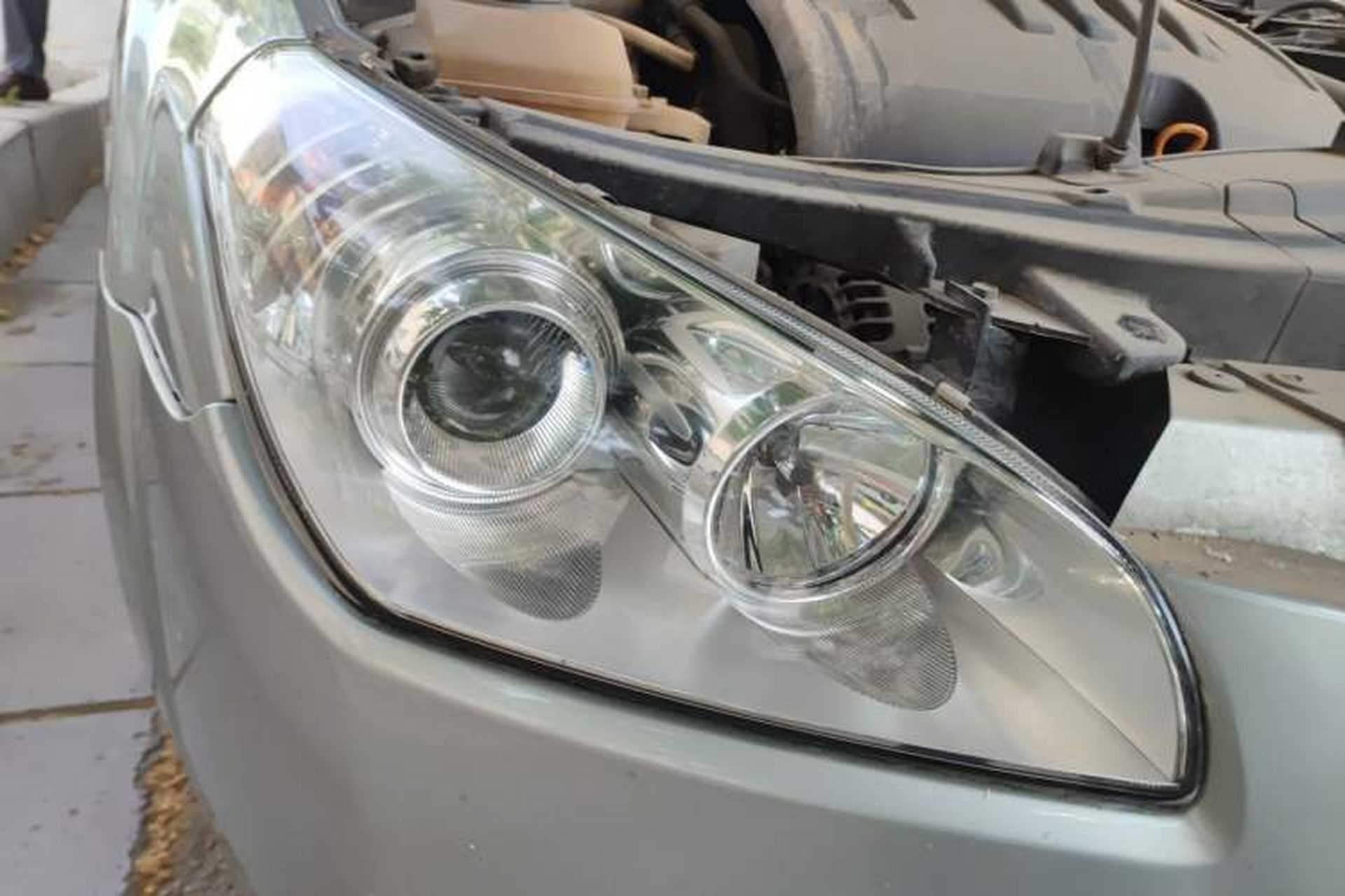 Used Bestune B50 2011 1.6L Automatic Prestige Edition Right Front Headlight