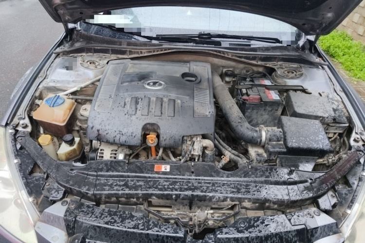 Used Bestune B50 2011 1.6L Manual Limited Edition Engine Bay