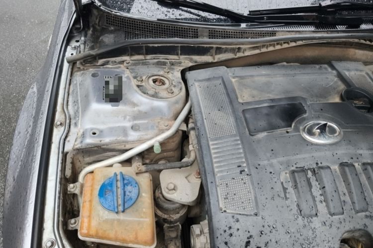 Used Bestune B50 2011 1.6L Manual Limited Edition Engine Bay Right