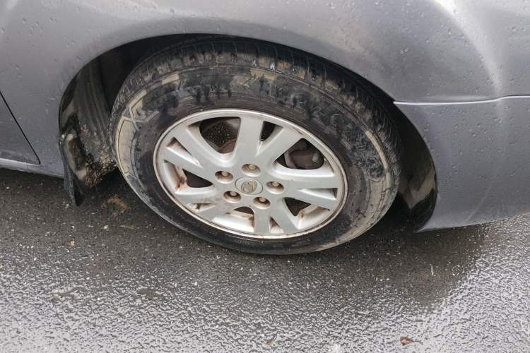 Used Bestune B50 2011 1.6L Manual Limited Edition Right Front Wheel Hub