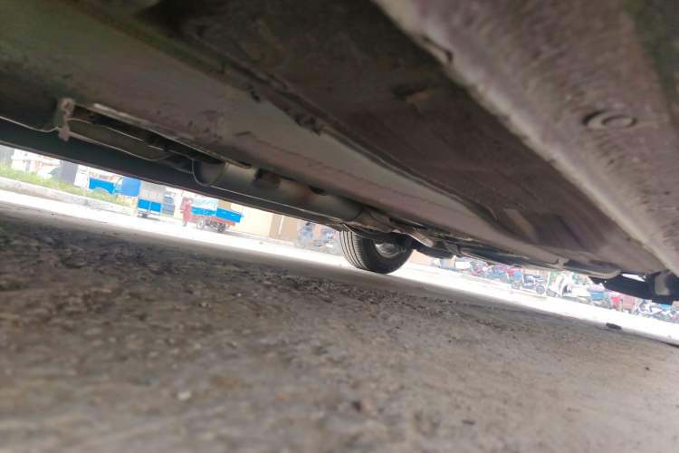 Used Bestune B50 2011 1.6L automatic with sunroof Chassis Front Left