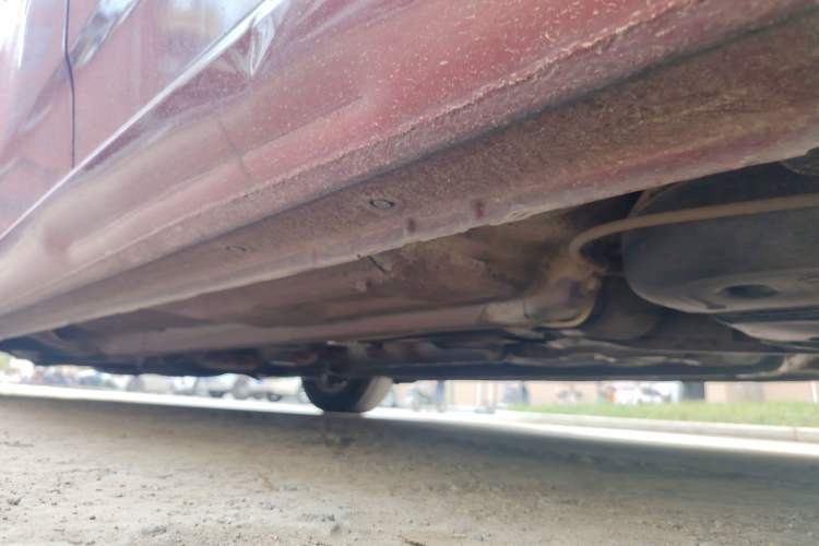 Used Bestune B50 2011 1.6L automatic with sunroof Chassis Rear Left