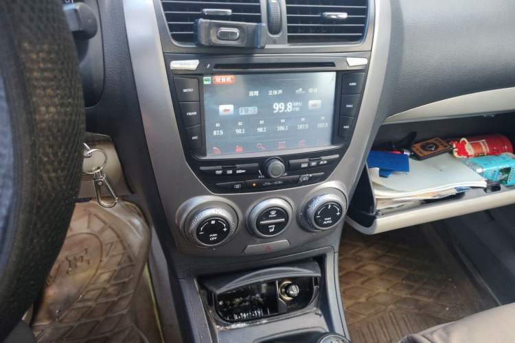Used Bestune B50 2011 1.6L manual fashion version Audio And AC Panel