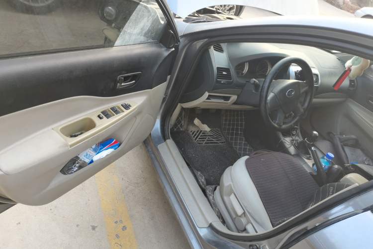 Used Bestune B50 2011 1.6L Manual Limited Edition Driver Seat