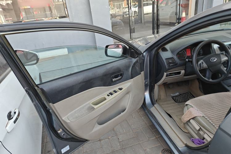 Used Bestune B50 2011 1.6L Manual Limited Edition Driver Seat