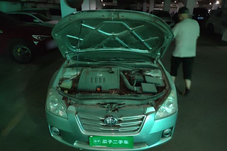 Used Bestune B50 2011 1.6L manual sunroof version Engine Bay