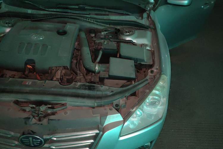 Used Bestune B50 2011 1.6L manual sunroof version Engine Bay Left