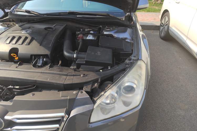 Used Bestune B50 2011 1.6L manual luxury version Engine Bay Left