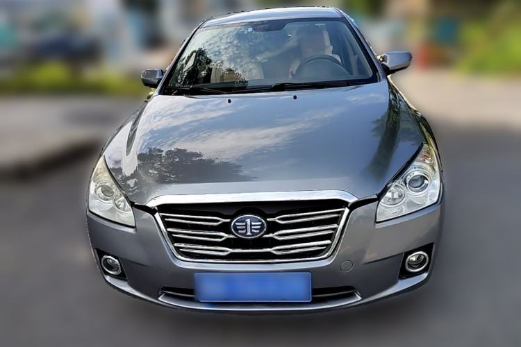 Used Bestune B50 2011 1.6L manual luxury version Front