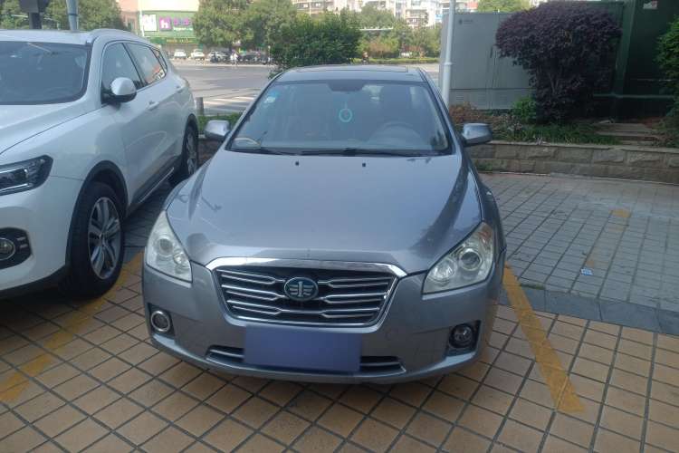 Used Bestune B50 2011 1.6L manual fashion version Front