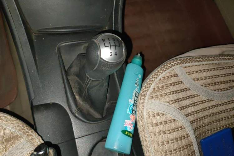 Used Bestune B50 2011 1.6L manual sunroof version Gear Lever