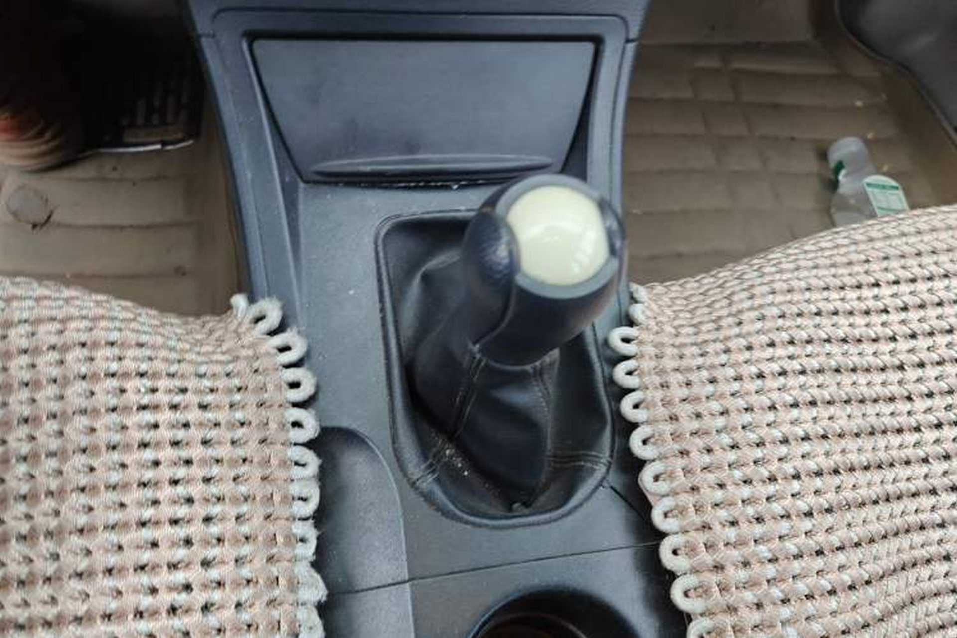 Used Bestune B50 2011 1.6L Manual Limited Edition Gear Lever