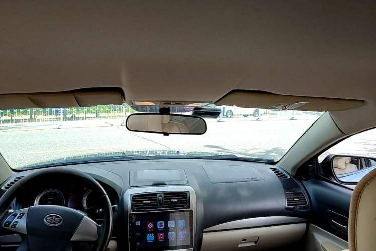 Used Bestune B50 2011 1.6L manual luxury version Headliner