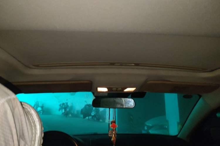 Used Bestune B50 2011 1.6L manual sunroof version Headliner