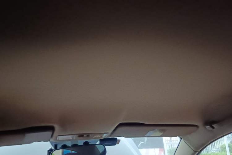 Used Bestune B50 2011 1.6L manual fashion version Headliner