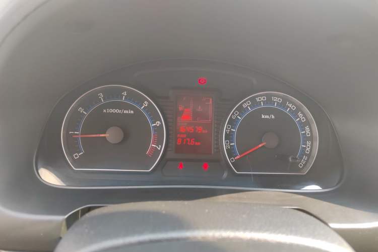 Used Bestune B50 2011 1.6L manual luxury version Instrument Cluster