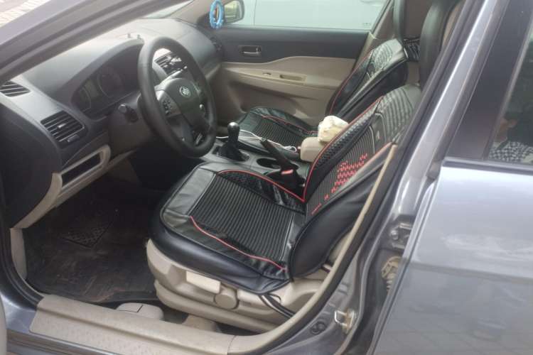Used Bestune B50 2011 1.6L manual fashion version Left Front Seat