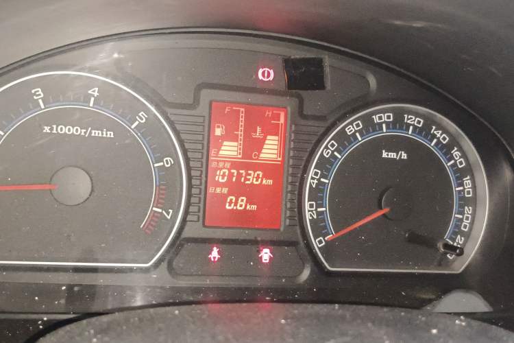 Used Bestune B50 2011 1.6L manual fashion version Odometer Close Up