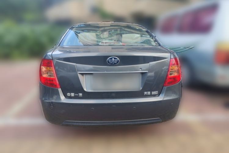 Used Bestune B50 2011 1.6L manual fashion version Rear
