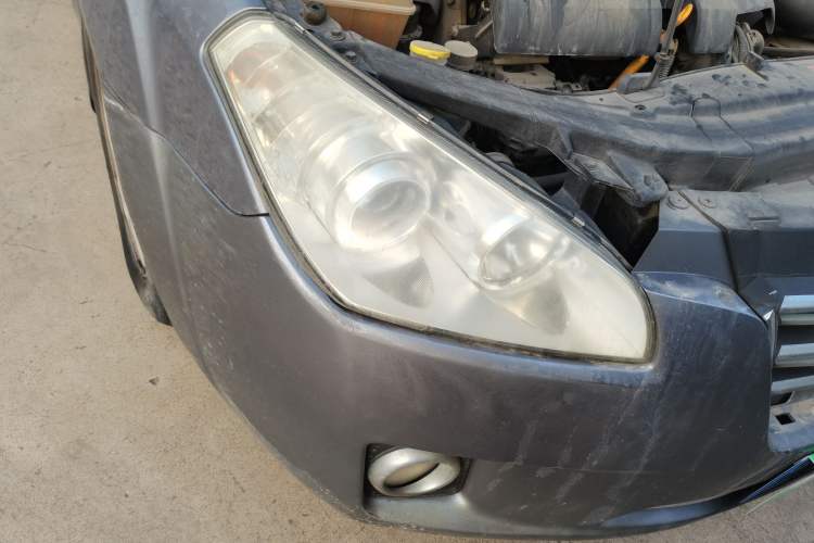 Used Bestune B50 2011 1.6L Manual Limited Edition Right Front Headlight