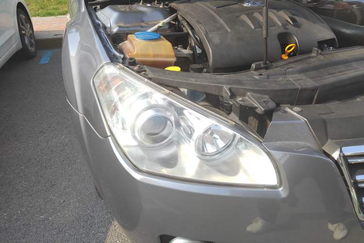 Used Bestune B50 2011 1.6L manual luxury version Right Front Headlight