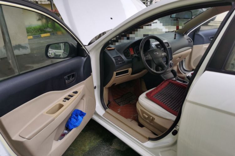 Used Bestune B50 2011 1.6L Automatic Prestige Edition Driver Seat