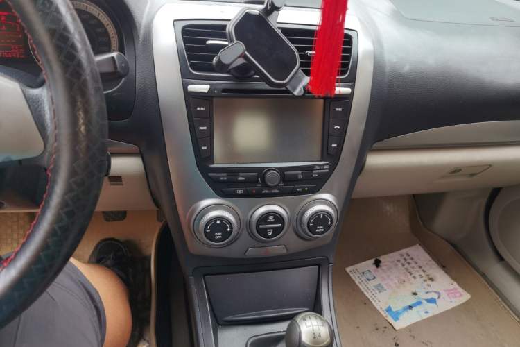 Used Bestune B50 2012 1.6L Manual Limited Edition Audio And AC Panel