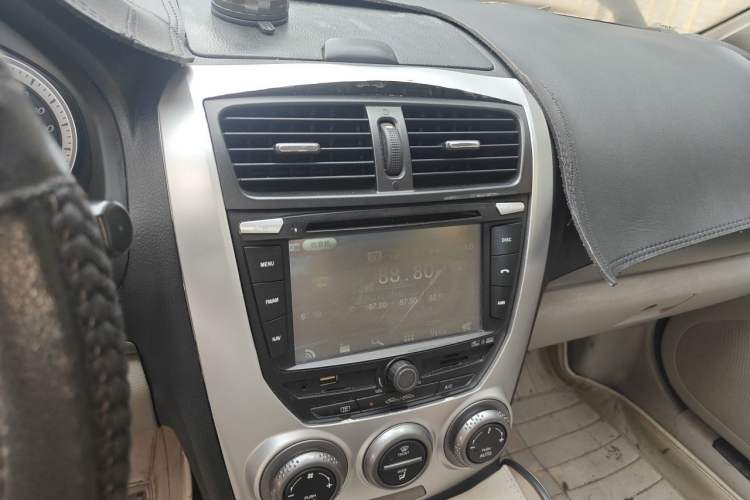 Used Bestune B50 2012 1.6L manual fashion version Audio And AC Panel