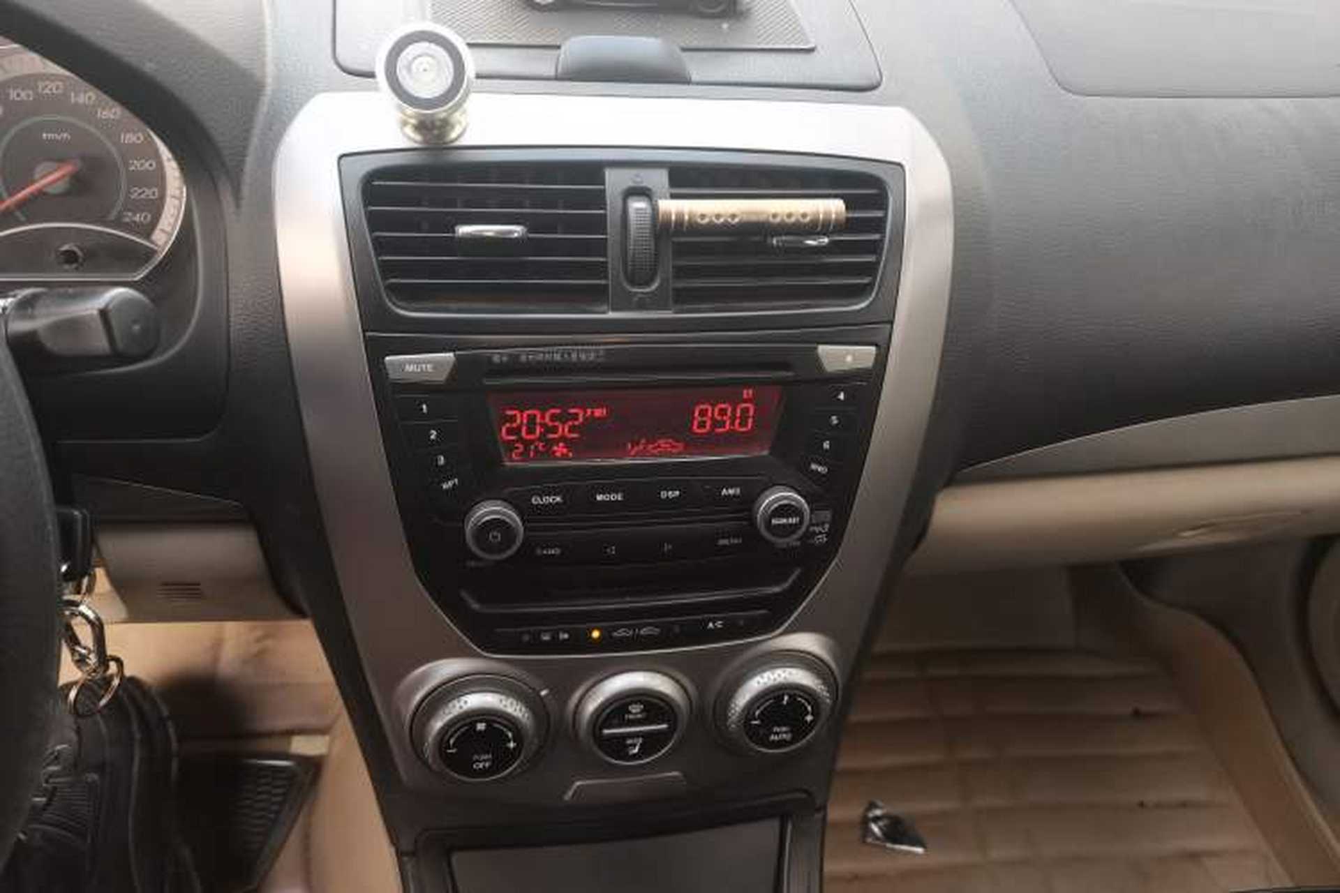 Used Bestune B50 2012 1.6L manual fashion version Audio And AC Panel