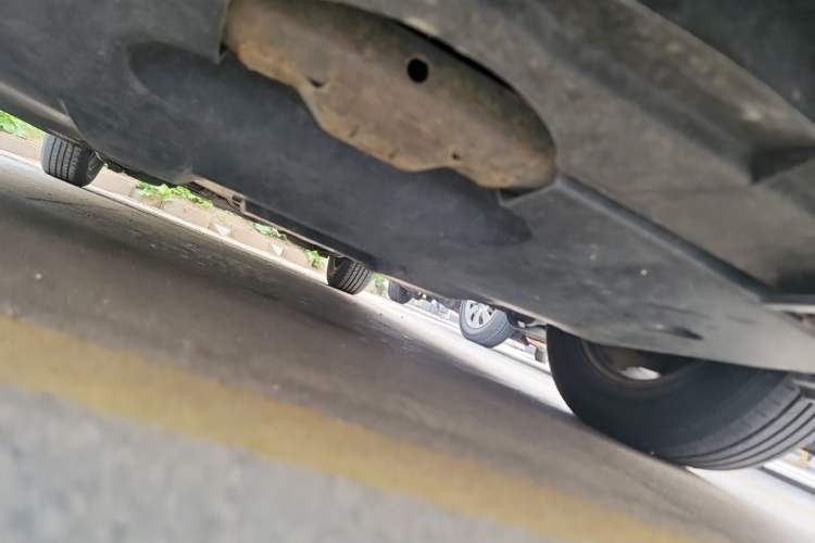 Used Bestune B50 2012 1.6L manual sunroof version Chassis Front