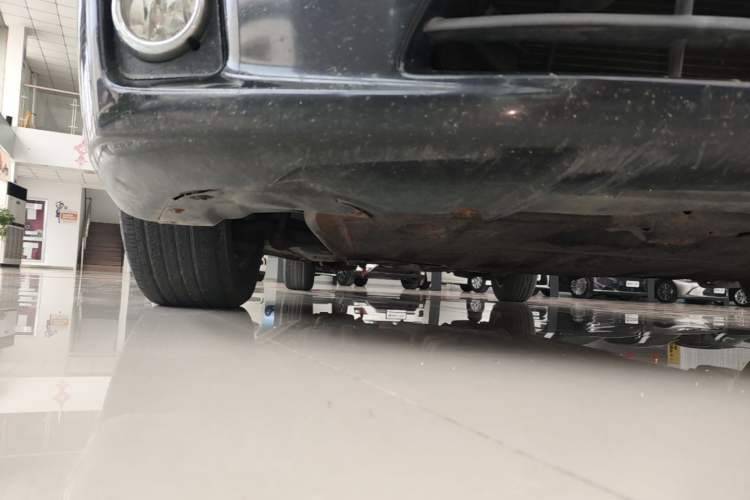 Used Bestune B50 2012 1.6L automatic with sunroof Chassis Front Right