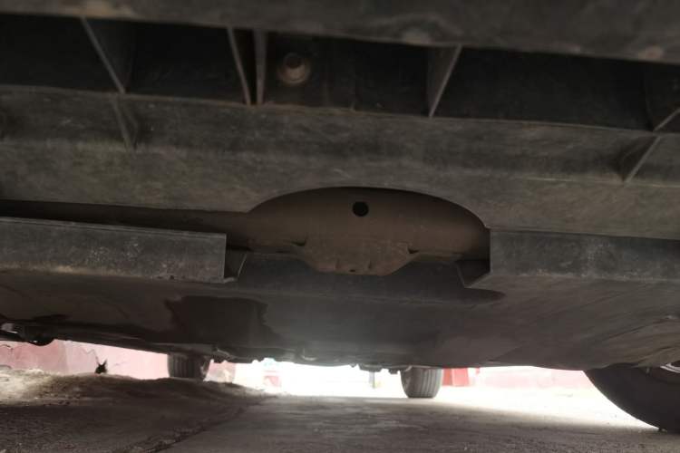 Used Bestune B50 2012 1.6L manual fashion version Chassis Front