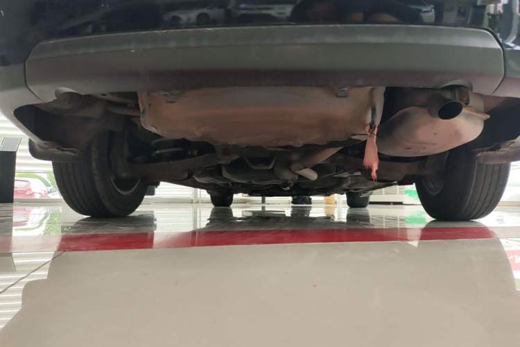 Used Bestune B50 2012 1.6L automatic with sunroof Chassis Rear