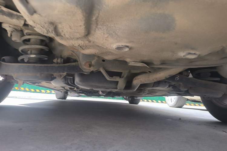 Used Bestune B50 2012 1.6L manual fashion version Chassis Rear