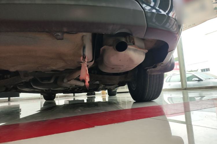 Used Bestune B50 2012 1.6L automatic with sunroof Chassis Rear Right