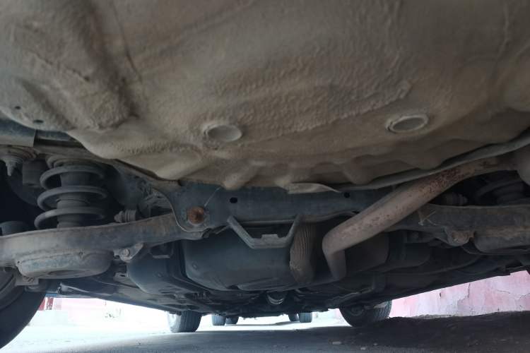 Used Bestune B50 2012 1.6L manual fashion version Chassis Rear