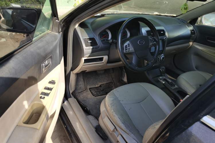 Used Bestune B50 2012 1.6L automatic with sunroof Driver Seat