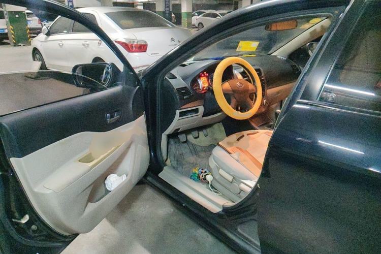 Used Bestune B50 2012 1.6L Manual Limited Edition Driver Seat
