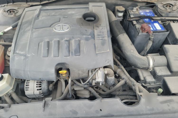 Used Bestune B50 2012 1.6L manual sunroof version Engine Bay