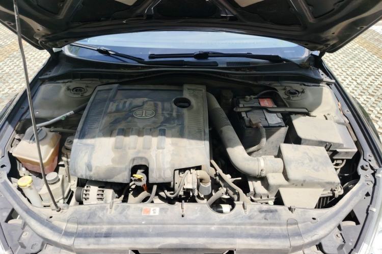 Used Bestune B50 2012 1.6L manual fashion version Engine Bay