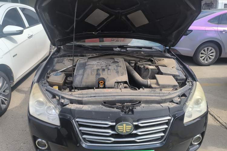 Used Bestune B50 2012 1.6L manual fashion version Engine Bay