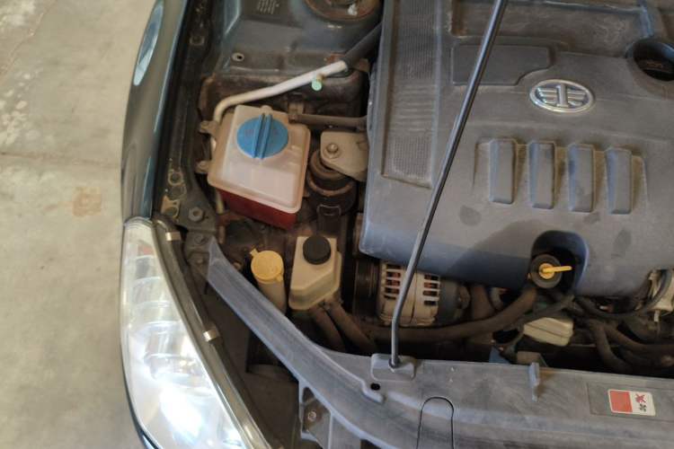 Used Bestune B50 2012 1.6L Manual Limited Edition Engine Bay Right