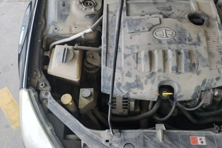 Used Bestune B50 2012 1.6L Manual Limited Edition Engine Bay Right