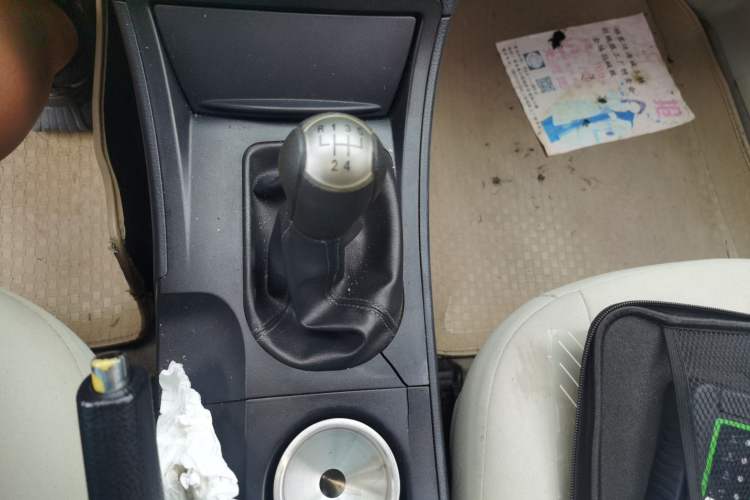 Used Bestune B50 2012 1.6L Manual Limited Edition Gear Lever