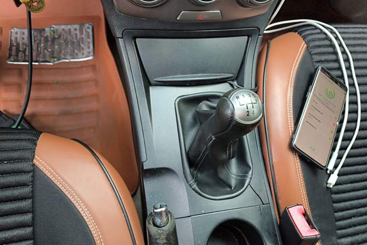 Used Bestune B50 2012 1.6L Manual Limited Edition Gear Lever