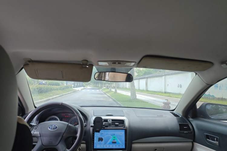 Used Bestune B50 2012 1.6L automatic fashion version Headliner