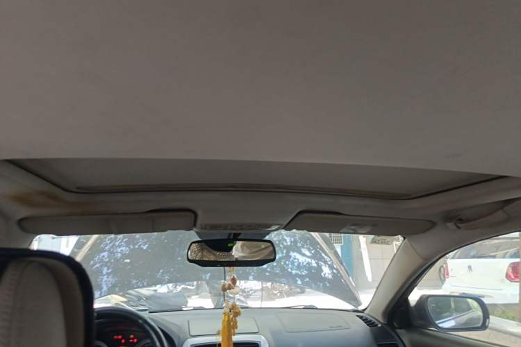 Used Bestune B50 2012 1.6L Automatic Prestige Edition Headliner