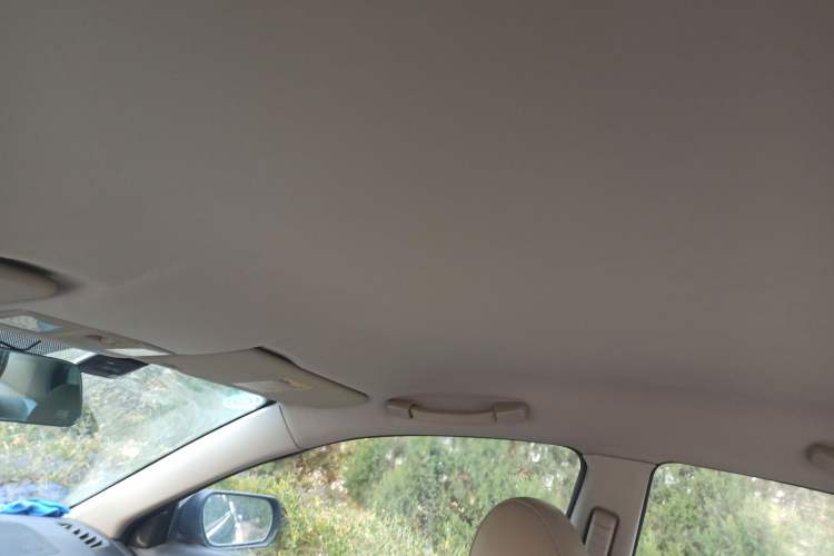 Used Bestune B50 2012 1.6L automatic fashion version Headliner