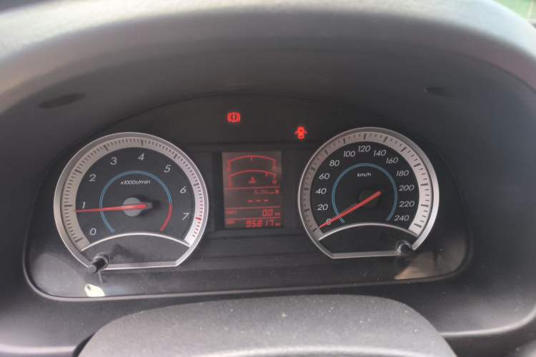Used Bestune B50 2012 1.6L manual fashion version Instrument Cluster